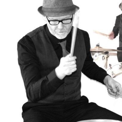 liarliarcumbria's profile picture. Drummer.

If ever I should stop thinking about music and politics.