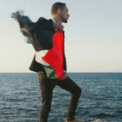 ♡ | فلسطيني ~ إبن غزة التي لا و لن تموت ~ حرة حرة| ♡
^^كالعنقاء أحيا .. و للقاء الله أتمنى ولا سبيل إلا سبيل المقاومة 💚
♡| لأجلك يا أرضي أنا سأحيا 🔻🇵🇸