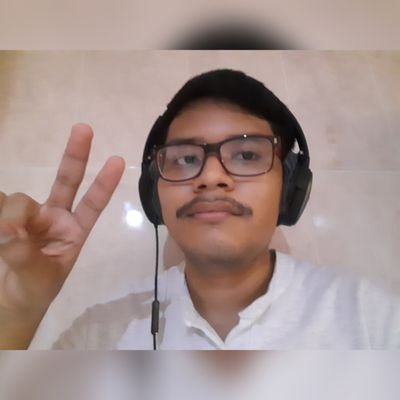 ¿Acaso no se esperaban encontrarme en Twitter? :v
-Aquí no más publicando cosas y lo relacionado a mi canal de YouTube.- 🤙🏻