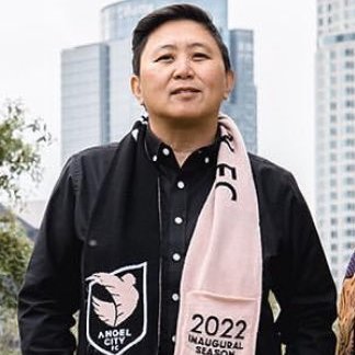 Prof+Author. Latest 📕: NORMPORN. Food motivated. Expert Homo.
🎙️Host of #TheArtofGrief #AngelsInternationalPod ⚽️#TheGaymazingRace, @waiting2xhalepd (RIP)