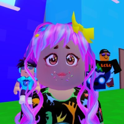 Roblox mom who is obsessed with pet simulator! Big games makes the best games on Roblox!