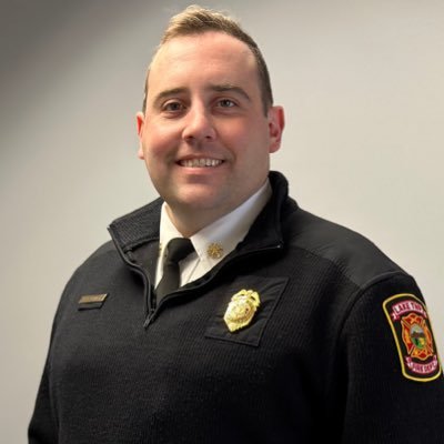 Lake Township Fire Department | Experiences that got me here: Firefighter, TFRD • BGSU Jour/Met ➡️ FIAD • Reporter, Fox Toledo • Producer, WTOL 11 • Cops’ kid