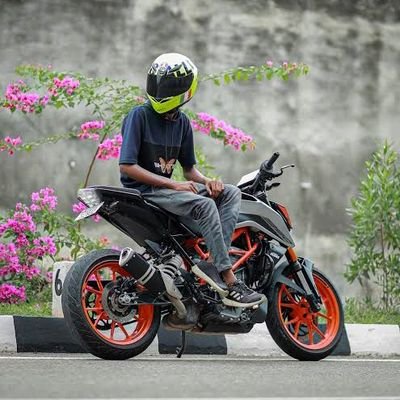 SushantaBorgoh4's profile picture. ñø ßîø