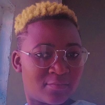 LisaMpofu10 Profile Picture