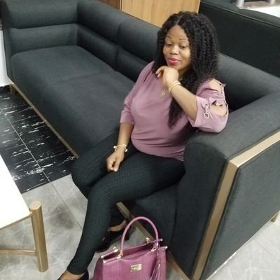 Am a Fashionable person and I love cooking.
am intelligent, beautiful, friendly, lovely with good vibes, no dulling with me at all ooooooooo..we move😍🚶♀️