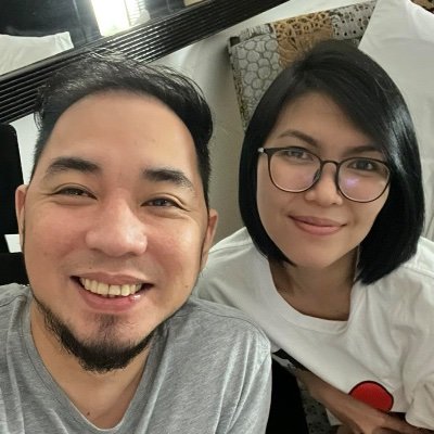 rach_fam's profile picture. 