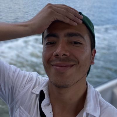 PaulAndrsC's profile picture. Si me dieran clases de actuacion terminarí­a actuando como cualquier otro. Eso no me interesa.