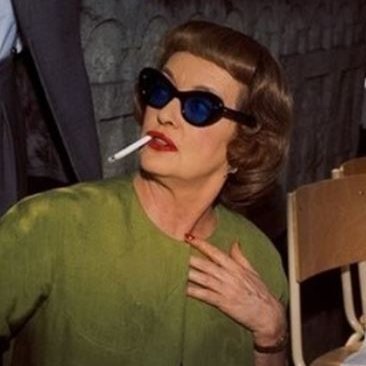 kirsten_amy's profile picture. Wants to nap.