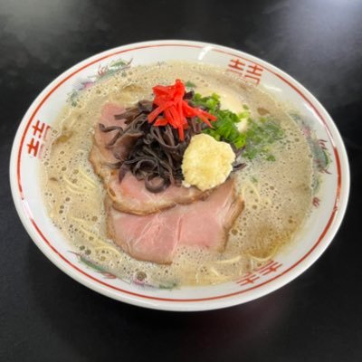 【徳島大学蔵本軽音楽部(@t_ikeion)】部員のラーメン好きによるラーメン好きのためのラーメンレビューアカウント。 番外編として県外のラーメンを紹介することもある。おすすめのラーメン店をDMにて募集中。