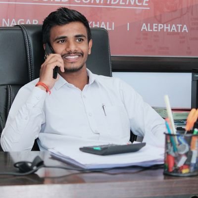 ९६ कुळी मराठा ,
अखिल भारतीय विद्यार्थी परिषदABVP 🚩
राष्ट्रीय स्वयंसेवक संघ स्वयंसेवक 🚩
भटकंती 🤓. सत्य मेव जयते
 journalist ✒️📒