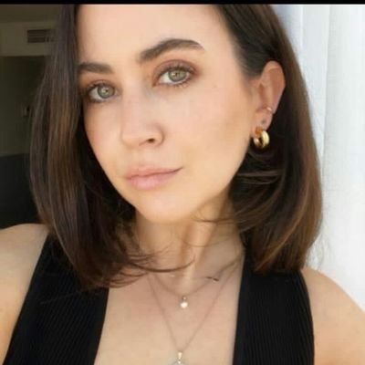 lillygraphics12's profile picture. Graphic designer / Twitch GFX / Gaming logos / Esport / Mascot Logos / Overlays / YouTube Intros / NFTS / Dm me :