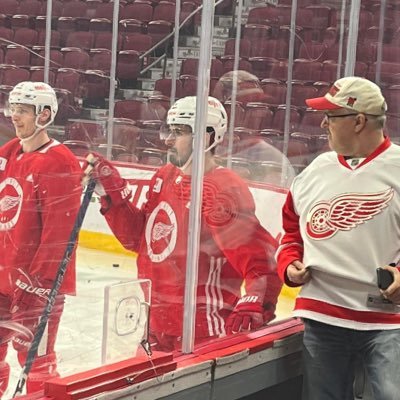 Packers and Red Wings windbagger