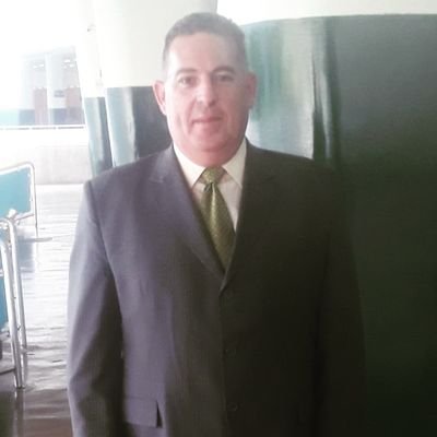 Productor independiente de programas hipicos de radio y TV, pronosticador hipico, handicaper y ligado 100% al maravilloso mundo del hipismo.