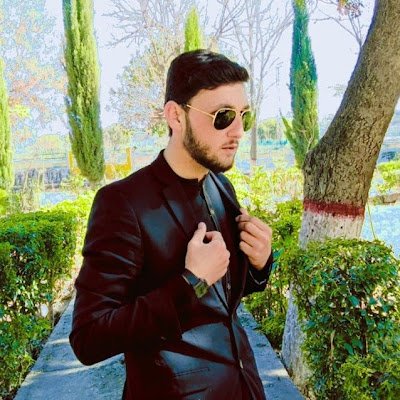 IkramKh27333747's profile picture. 