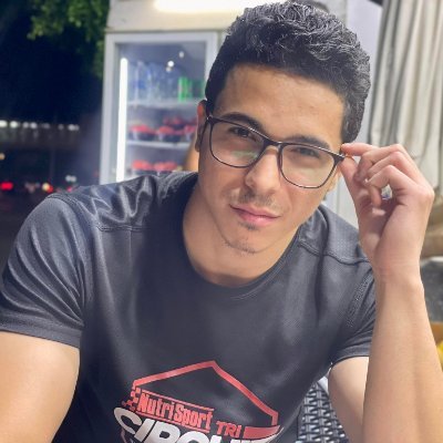 مؤلف قصائد واغانى . محمد منير . اصالة. تامر حسنى