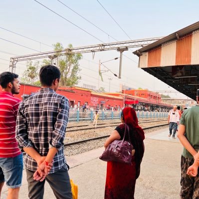 ara_railfan's profile picture. Ara Junction, Shahabad and all related rail news of near by areas | आरा जंक्शन, शाहाबाद और नज़दीकी क्षेत्रों से जुड़ी सारी खबरें।