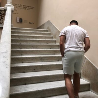 emilio_mho's profile picture. MHO | 🐺 « Passe la balle, j’plante triplé comme l’autre suédois »