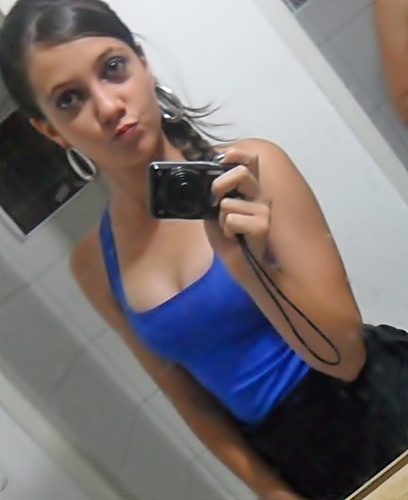 debora_thainah's profile picture. 