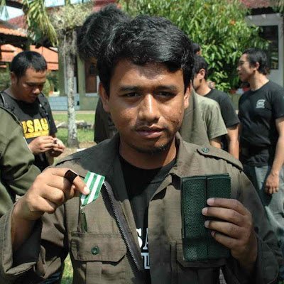 Pustakawan, Peminat Sejarah Revolusi 1945, Pemburu Arsip dan Dokumen, Sejarah Militer Operasi Seroja. Kadang Jual Buku dll.