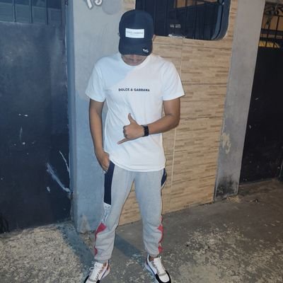 Juninho1157's profile picture. Confie nos planos de Deus, ele nunca erra!🙏🏼🕯

Lutando por uma vida melhor