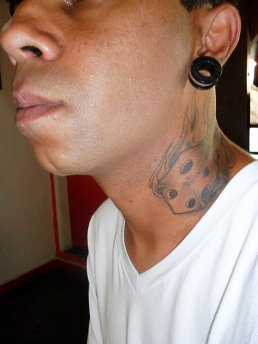 Body piercing , Escorpiano, 20 anos .
