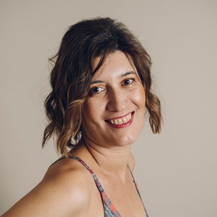 Formadora de inglés y Cantante apasionada de la música!!🎶🎤🎸 ❤️❤️🤞🤞 Únete para aprender inglés con 🎵🎼:
https://t.co/UEkjmvlRIX