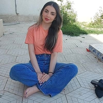 GhHoliya's profile picture. زن_زندگی_آزادی🤍🌱