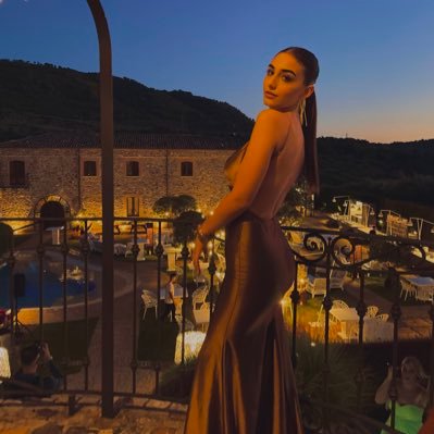 manila_furchi's profile picture. 🌖 | 20