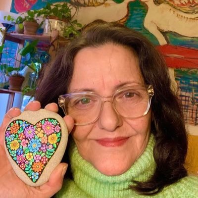 Artist & illustrator & author • former archaeologist • Abruzzo, Italy ♐ My Etsy shop: https://t.co/GnYGdonwpf