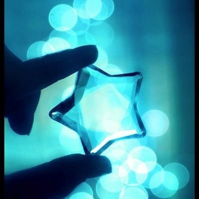 LexBloo's profile picture. 