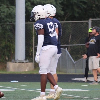 DE/EDGE @ Urbana High School (MD) | ‘2024 | 6’3 240lbs | 3.2 GPA | NCAA ID: 2210705003| #301-667-7009 | orrydavis17@gmail.com