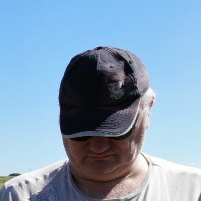 Aleksan06460890's profile picture. 