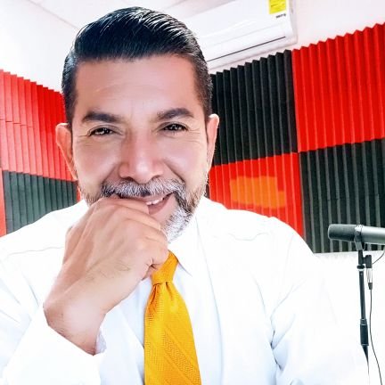 Noticias en Red 93.3 FM/Estrella TV canal 14 Tucson