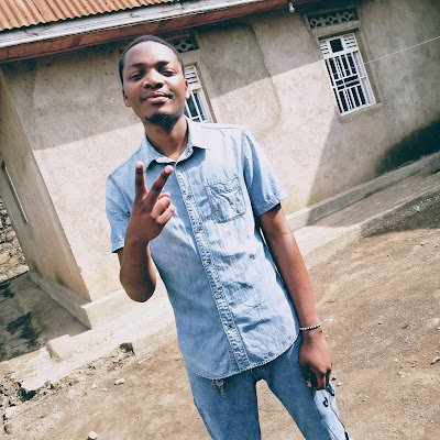 kadesi_david's profile picture. Un jeune humanitaire