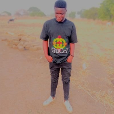 A native science student with a wide knowledge 💯💯...|•|..Sark addict...simple d3n friendly••°°••loves partying...•••°°°£|_gr!πg0 ix the Nicki..
      🔝❤️