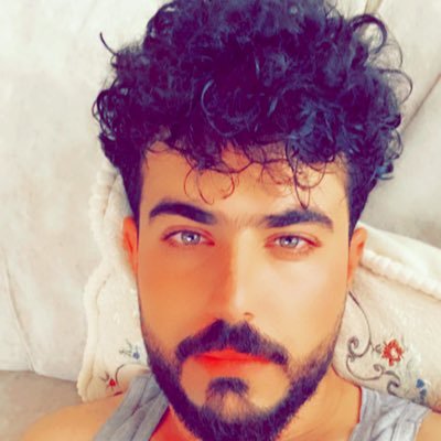 aporesha1's profile picture. 