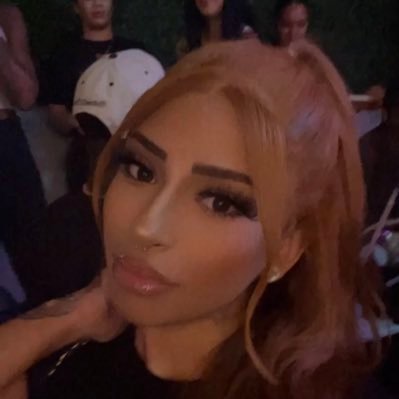 essilenaxo's profile picture. mama 👩‍👦 25.