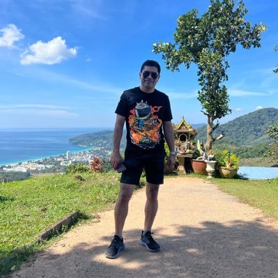 RubenElMexBradP's profile picture. Soy de izquierda pero conservador, navego contra corriente cuando mis ideales así me lo exigen, a veces pierdo pero gano mucho cuando pierdo