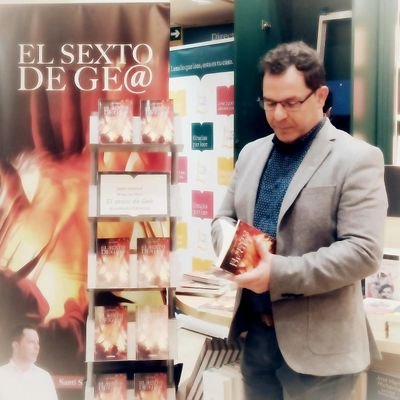 📚 Contador de historias ✒
🔎 Vigilante de la red 🌐
No puedo parar este desastre, pero si algo de esto te ayuda, me conformo
@Santi_Santival