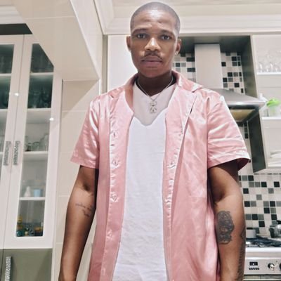 RookieGold91's profile picture. Producer | Entrepreneur | Digital Designer