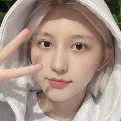 ambis demi masa depan. feel free to be my moots 😉. #studytwt.