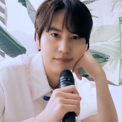 returning bitch back on my kyuhyun bullshit,  also a ginjo stan acct