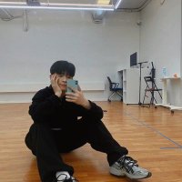 isa🐣 follback yap^^ (@adrblhyeon) 's Twitter Profile