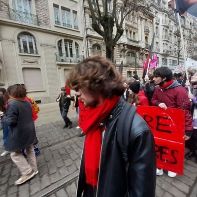 Étudiant en science politique | co-anim @AuxerreJfi | ex co-anim @gadijoncentre | promo Thomas Sankara @i_laboetie |