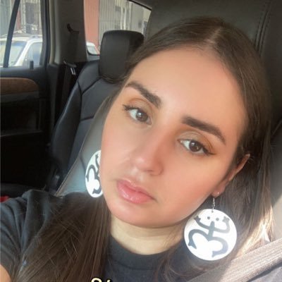 chiquita y peligrosa como una glock 🇵🇷