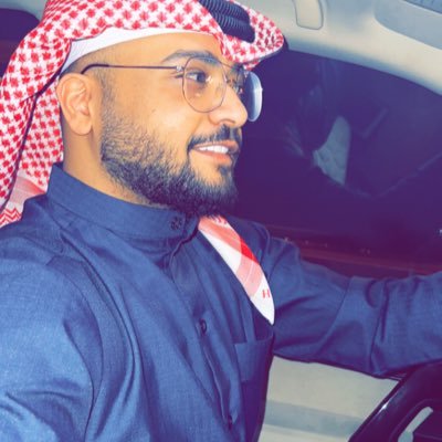 مُتذمر ، يساريّ الهوى ، لا اخاطب شخوص بل عقول .. - كُن إنساناً - .. (لنْ ينحَني الرأسُ حتى لو نموتَ معاً/مٌتنا جِياعاً وما راقتْ لنا الجِيَفُ)