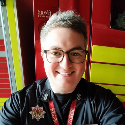 Former Strathclyde Fire Cadet 🔥
                                   Now SFRS 🏴󠁧󠁢󠁳󠁣󠁴󠁿 🚒Watch Commander & Instructor