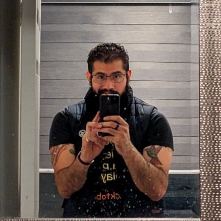 ChubyAvodroc's profile picture. Gioia mia 🥰💜🤌🎷🎹