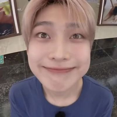 strwbrryenha's profile picture. all my ♡ for @enhypen