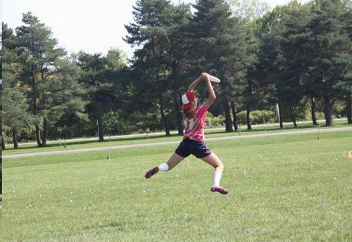 UltimteProblems's profile picture. There are two types of people in the world; people who love Ultimate and who people haven't played Ultimate...yet